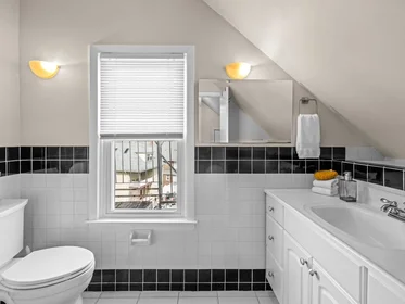 Alojamiento entero en 47 R, Jamaica, Unit 3, Jamaica Plain, Boston, MA, 02130, imagen 1 de 10