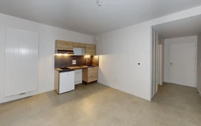 Accommodation in the centre of {area}