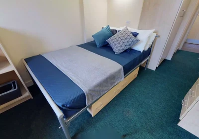 Chambre à louer avec lit double Huddersfield