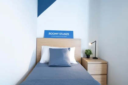 Chambre privée à Via Riviera, , image 3 de 10