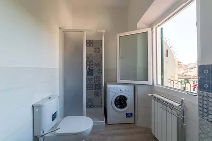 Habitación privada en Via Giotto, 37, 50121 Firenze FI, Italy, imagen 16 de 23