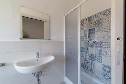 Habitación privada en Via Giotto, 37, 50121 Firenze FI, Italy, imagen 17 de 23