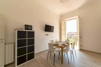Habitación privada en Via Giotto, 37, 50121 Firenze FI, Italy, imagen 8 de 23
