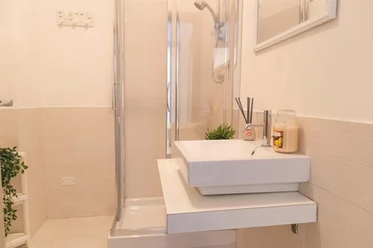 Habitación privada en Via Dante Alighieri, 108, 09128 Cagliari CA, Italy, imagen 8 de 11