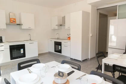 Habitación privada en Via Dante Alighieri, 108, 09128 Cagliari CA, Italy, imagen 5 de 10