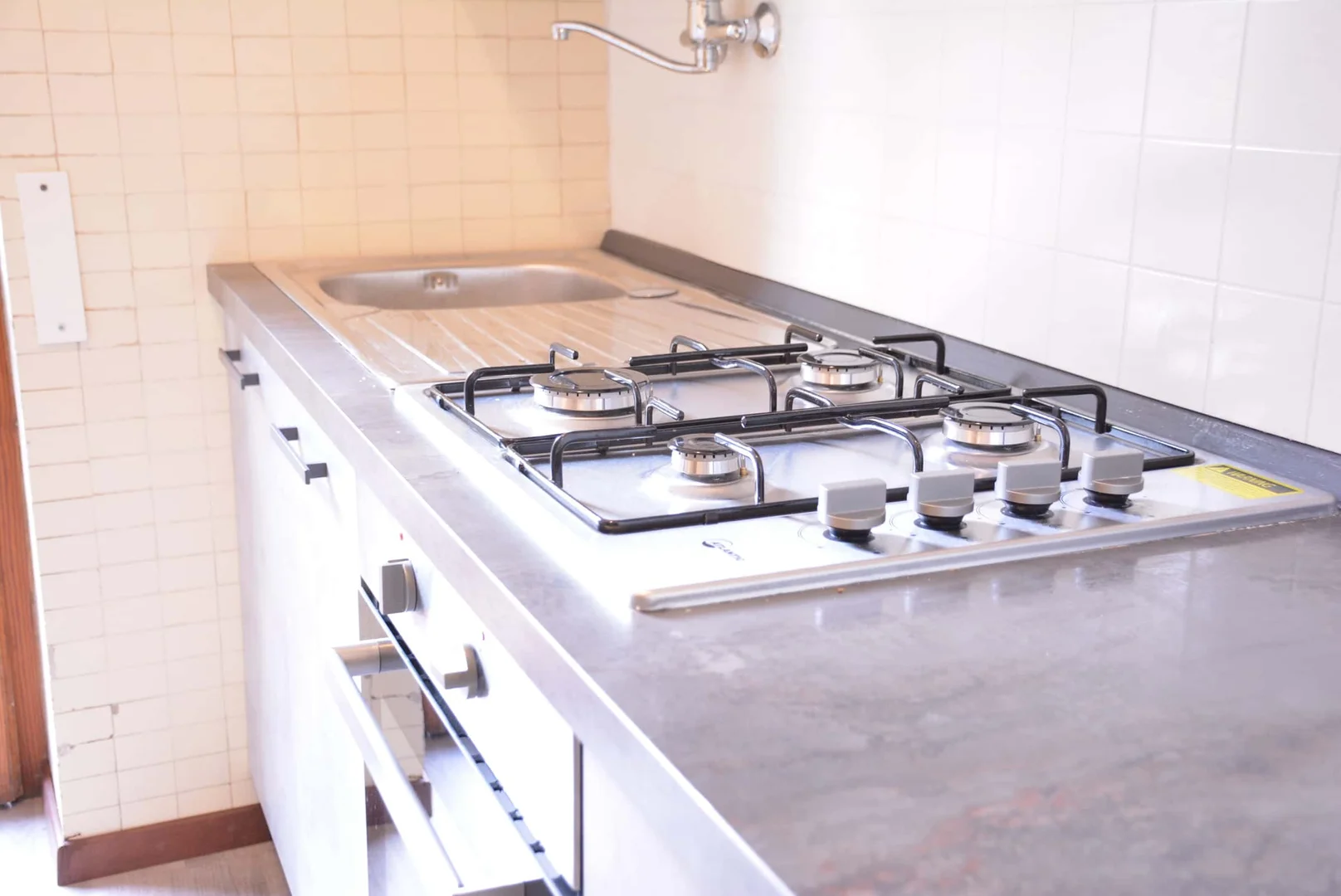 Quarto amigo do estudante em  com comodidades modernas