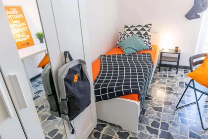 Bright private room in Casteddu-cagliari