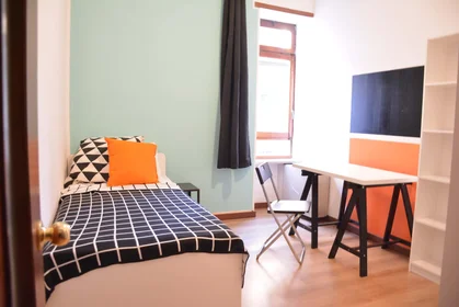 Chambre privée à Via Tigellio, 20, 09123 Cagliari CA, Italy, image 1 de 10