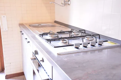 Quarto privado em Via Tigellio, 20, 09123 Cagliari CA, Italy, imagem 8 de 14