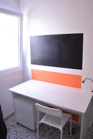 Stanza privata in Via dei Giudicati, 1, 09131 Cagliari CA, Italy, immagine 3 di 9