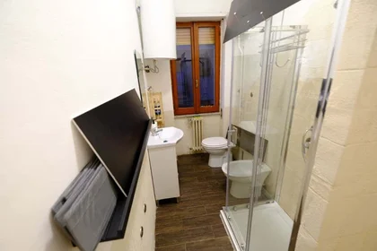 Quarto privado em Via Torino, 8, 07100 Sassari SS, Italy, imagem 22 de 29
