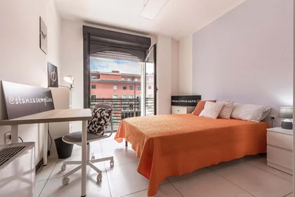 Quarto privado em Via Michele Coppino, snc, 07100 Sassari SS, Italia, imagem 3 de 15