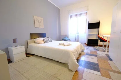 Quarto privado em Via Torino, 8, 07100 Sassari SS, Italy, imagem 8 de 29