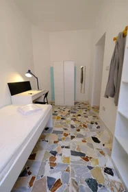 Quarto privado em Via Nizza, 29, 07100 Sassari SS, Italy, imagem 8 de 15