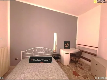 Chambre privée à Via Nizza, 29, 07100 Sassari SS, Italy, image 1 de 15