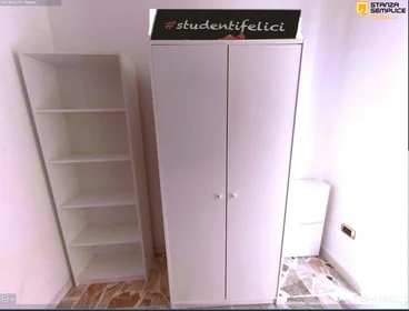 Chambre privée à Via Nizza, 29, 07100 Sassari SS, Italy, image 3 de 15