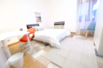 Quarto privado em Via Torino, 8, 07100 Sassari SS, Italy, imagem 7 de 29