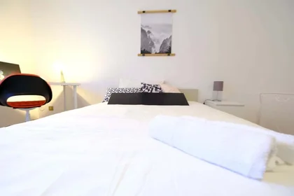 Quarto privado em Via Torino, 8, 07100 Sassari SS, Italy, imagem 2 de 28