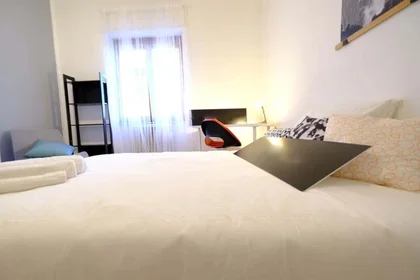 Quarto privado em Via Torino, 8, 07100 Sassari SS, Italy, imagem 5 de 28