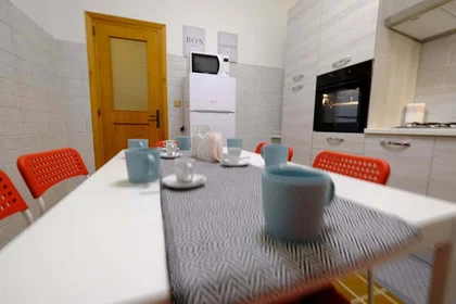 Quarto privado em Via Torino, 8, 07100 Sassari SS, Italy, imagem 10 de 28