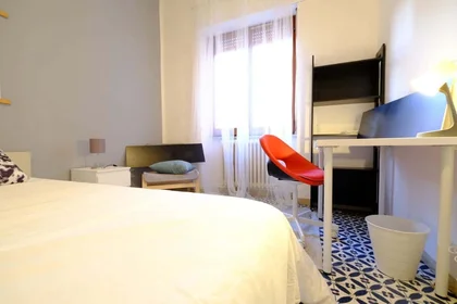 Quarto privado em Via Torino, 8, 07100 Sassari SS, Italy, imagem 5 de 27
