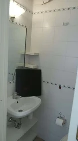 Quarto privado em Via Nizza, 29, 07100 Sassari SS, Italy, imagem 2 de 17