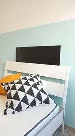 Quarto privado em Via Nizza, 29, 07100 Sassari SS, Italy, imagem 6 de 17