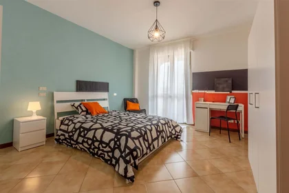 Habitación privada en Via Enrico Avanzi, 16, 56124 Pisa PI, Italy, imagen 1 de 10