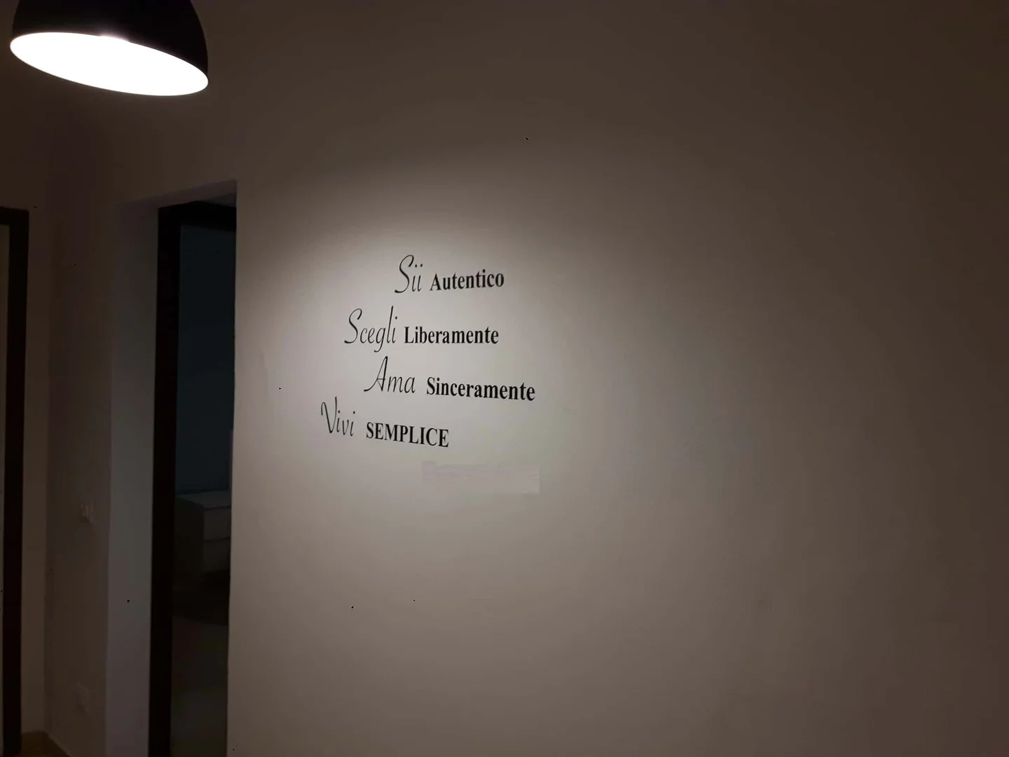 Stanza per studenti luminosa e ariosa con facile accesso all'università a 