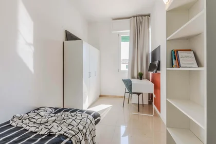Stanza privata in Via di Gagno, 48, 56123 Pisa PI, Italy, immagine 3 di 11