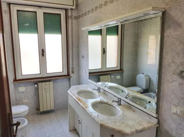 Stanza privata in Piazza Giuseppe Toniolo, 5, 56125 Pisa PI, Italy, immagine 12 di 21