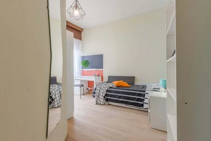 Quarto privado em Via Giuseppe Mazzini, 128, 56125 Pisa PI, Italy, imagem 1 de 10