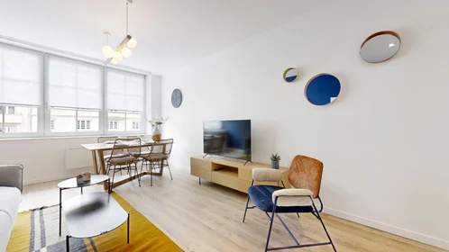 Chambre privée à 47 Boulevard d'Anvers, image 9 de 17