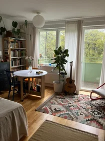 Private room at Flyginfarten 14, image 1 of 10