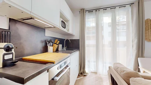Quarto privado em 29 Av. Général Nogues, 83000 Toulon, France, imagem 19 de 20