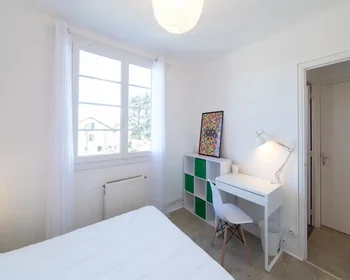 Habitación privada en Avenue Aristide Briand, imagen 12 de 15