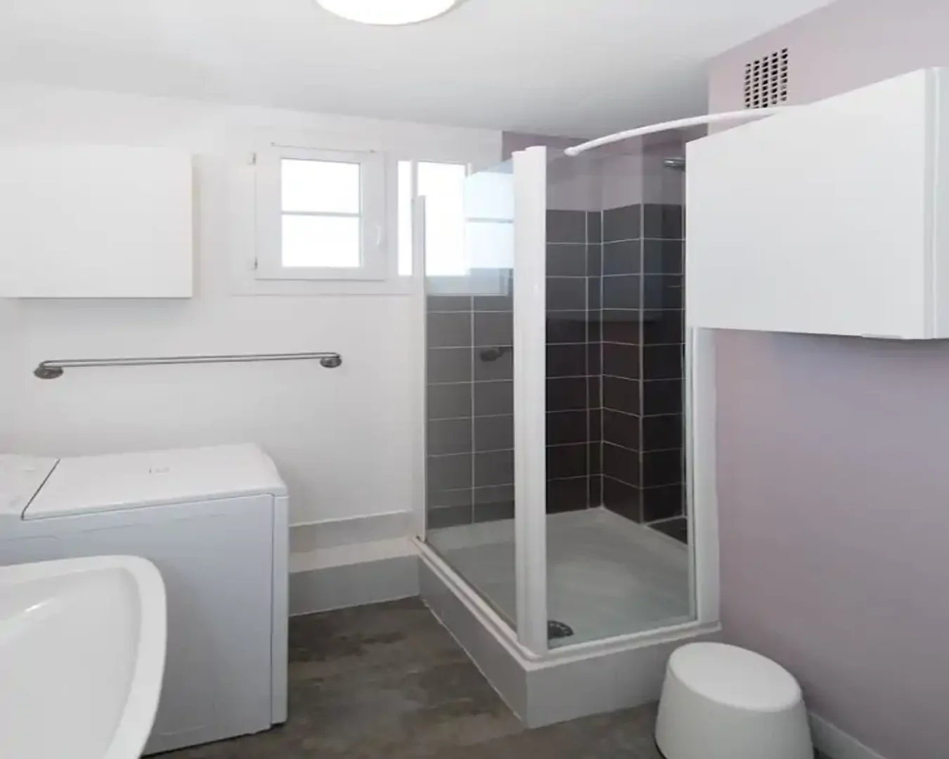 Habitación para estudiantes en  con modernas comodidades