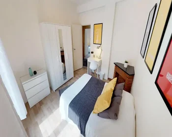 Özel oda konumu Rue Agathoise, 13 13 görüntüsü