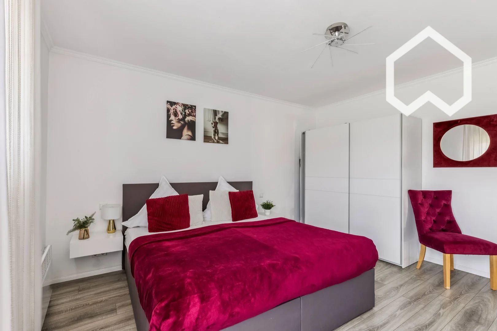 Budget-friendly student room close to campus in 