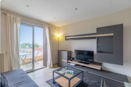 Appartamento intero in Avenue Philippe Rochat, immagine 6 di 8