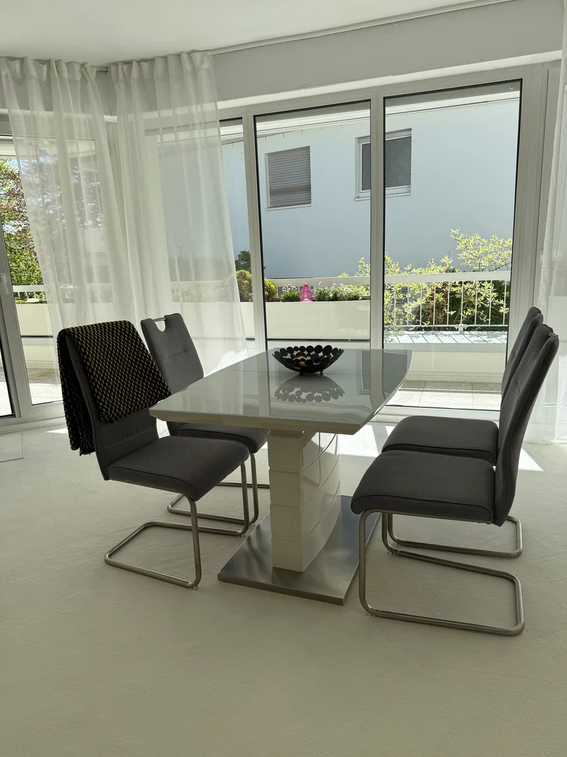 Student-friendly room in  with modern amenities