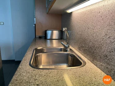 Habitación privada en Av. de Coímbra, Santiago de Compostela, 15704 Santiago de Compostela, La Coruña, España, imagen 2 de 4