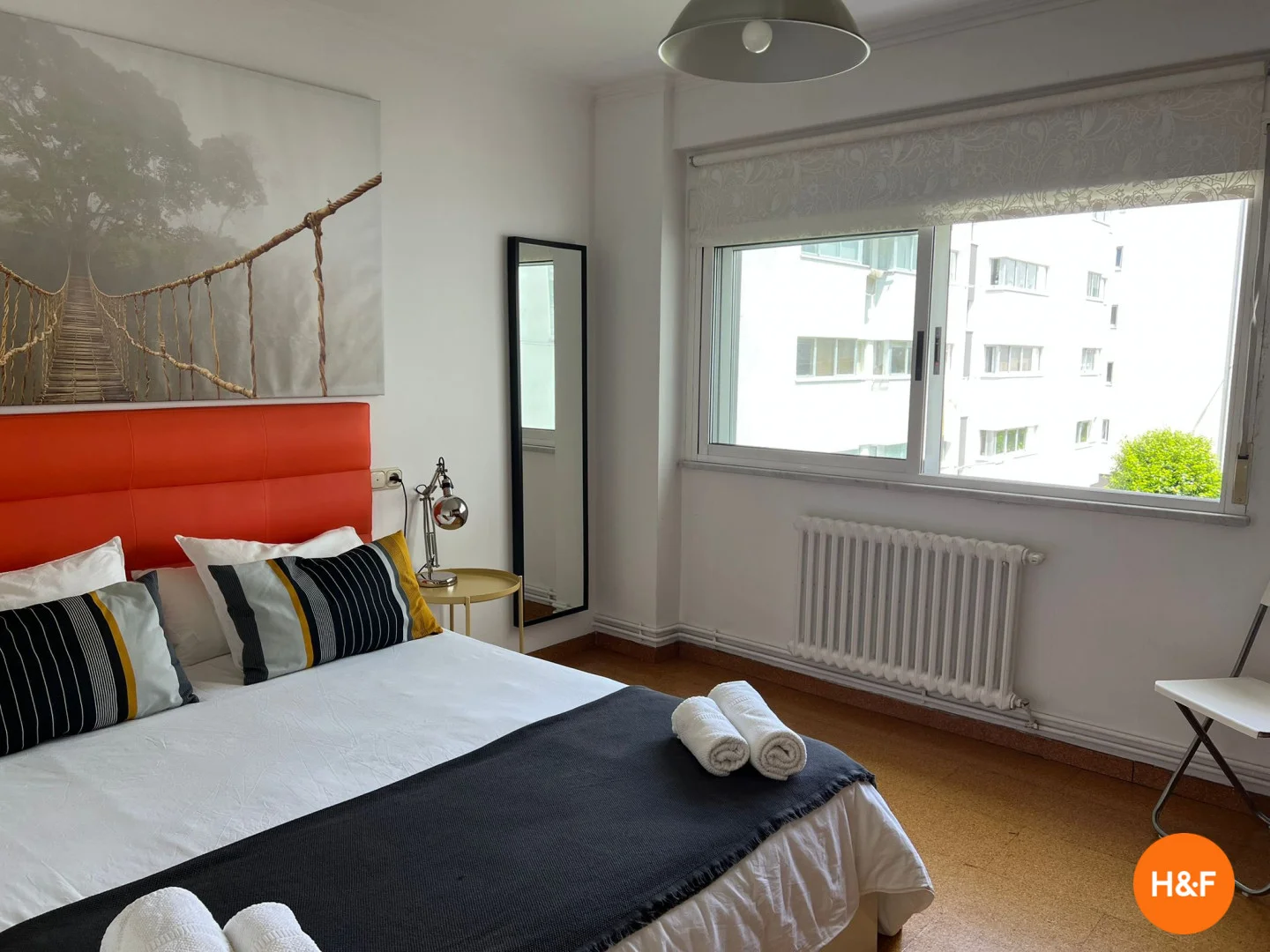 Habitación estudiantil económica cerca del campus en 