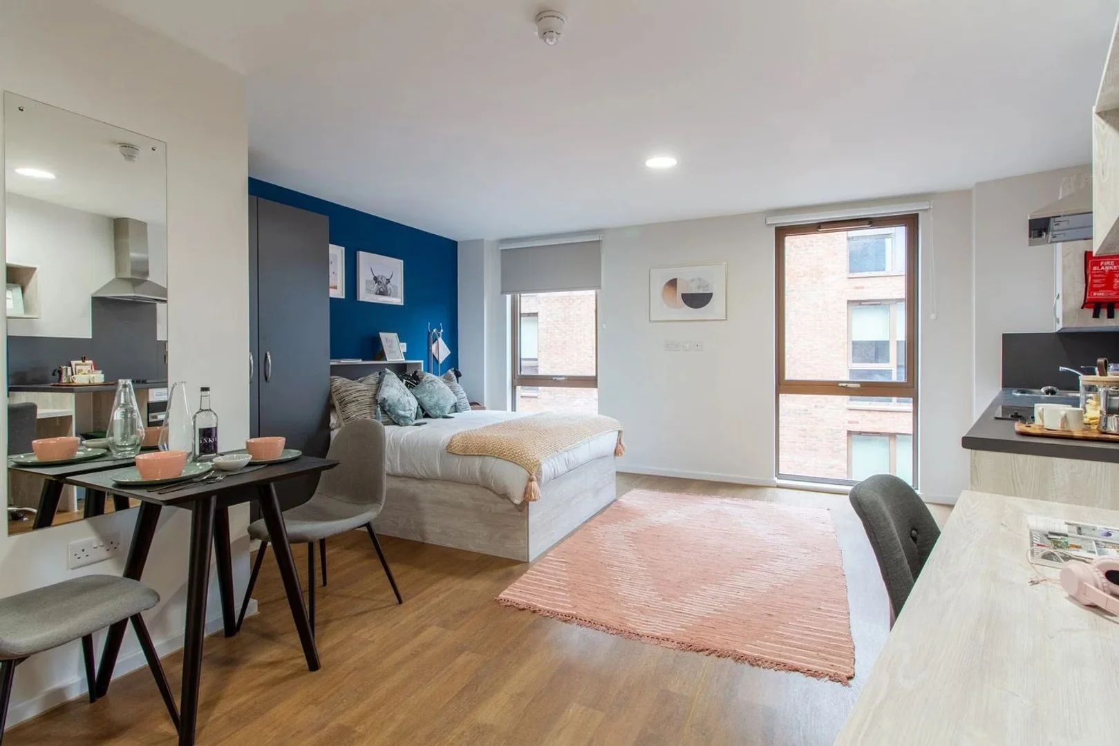 Cozy room for students available in 