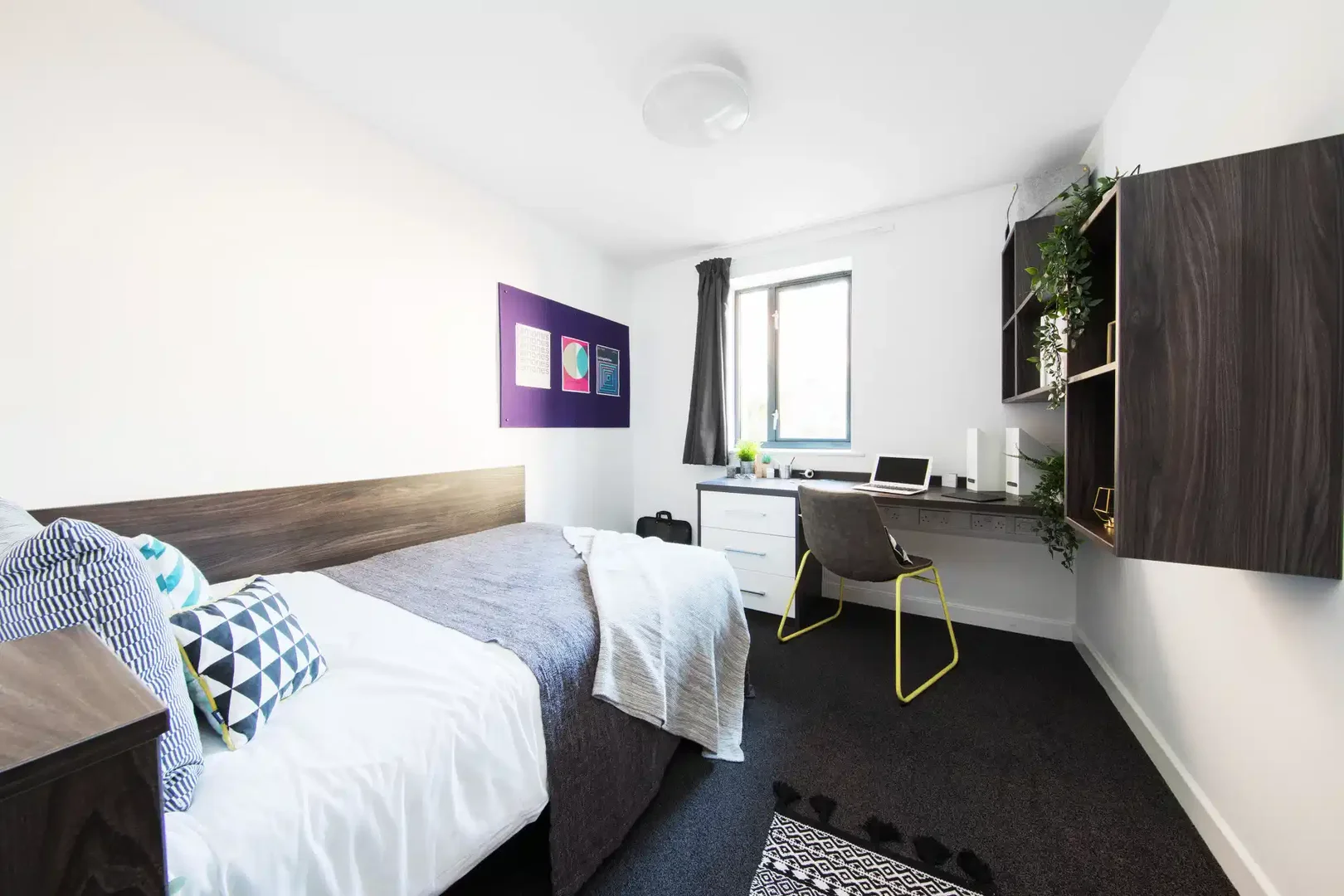 Zimmer in Studentenwohnung in  zu vermieten, voll möbliert