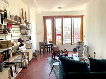 Logement entier à Rue Ferrari, 5th Arrondissement, image 9 de 10
