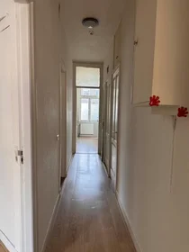 Quarto privado em Pletterijstraat, Stationsbuurt, imagem 6 de 10