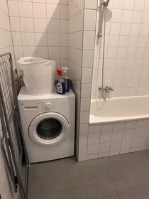 Quarto privado em Pletterijstraat, Stationsbuurt, imagem 8 de 10