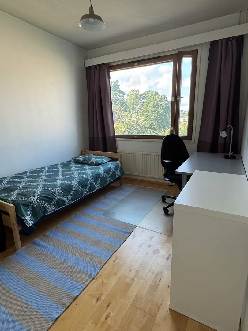 Habitación acogedora para estudiantes disponible en 