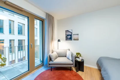 Appartamento intero in Lenore-Volz-Straße, Bad Cannstatt, immagine 1 di 10